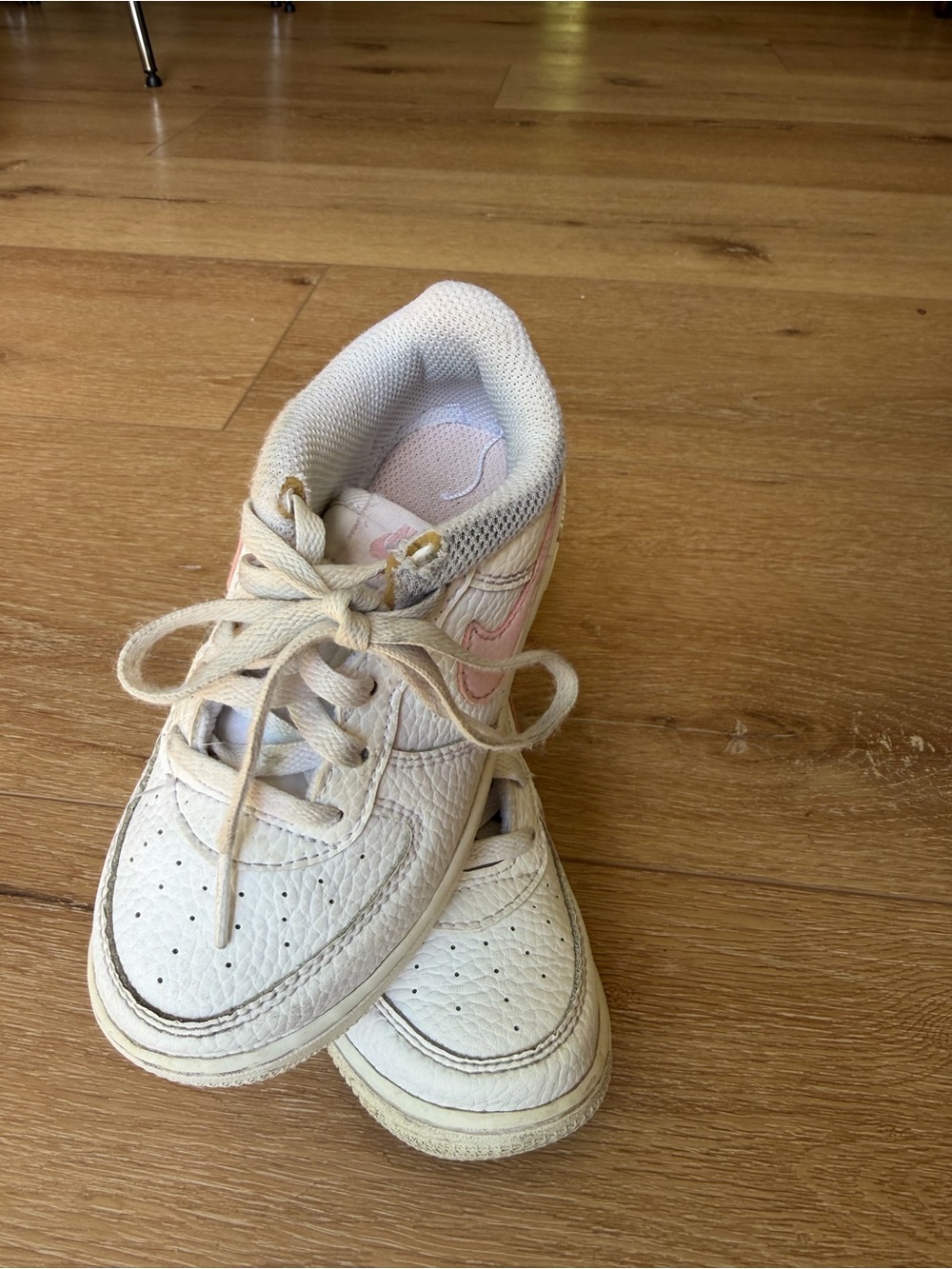 Nike Air Force 1 Kids White Leather Sneakers with Pink Swoosh - Picture 3 of 5